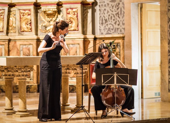 Isabel Serra, traverso i Glòria Coll, violoncel